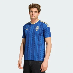 Areena Design <p>Cheer on your team in style with the <strong>FIFA World Cup Sweden 2026 Away Jersey</strong>. Featuring a dynamic design inspired by Sweden’s iconic away look, this jersey offers a lightweight feel and athletic fit, ideal for match days, training, or everyday fan wear.</p> FIFA World Cup Sweden 2026 Away Jersey <p>Cheer on your team in style with the <strong>FIFA World Cup Sweden 2026 Away Jersey</strong>. Featuring a dynamic design inspired by Sweden’s iconic away look, this jersey offers a lightweight feel and athletic fit, ideal for match days, training, or everyday fan wear.</p>