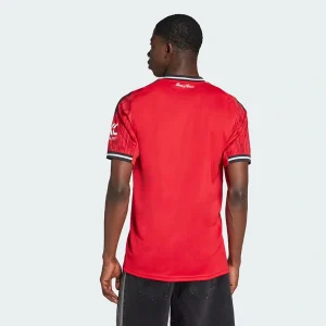 Areena Design <p>Adidas Men's Manchester United 25/26 Home Jersey delivers versatile jersey styling with durable everyday fabric construction, practical storage, and dependable comfort for game day, casual wear, and fan styling.</p> Adidas Men's Manchester United 25/26 Home Jersey <p>Adidas Men's Manchester United 25/26 Home Jersey delivers versatile jersey styling with durable everyday fabric construction, practical storage, and dependable comfort for game day, casual wear, and fan styling.</p>