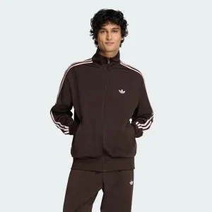 Areena Design <p>Adidas Originals Tracksuit delivers modern everyday style, coordinated comfort, and sporty everyday versatility.</p> Adidas Originals Tracksuit <p>Adidas Originals Tracksuit delivers modern everyday style, coordinated comfort, and sporty everyday versatility.</p>