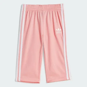 Areena Design <p>Baby Adidas Tracksuit delivers modern everyday style, coordinated comfort, and sporty everyday versatility.</p> Baby Adidas Tracksuit <p>Baby Adidas Tracksuit delivers modern everyday style, coordinated comfort, and sporty everyday versatility.</p>