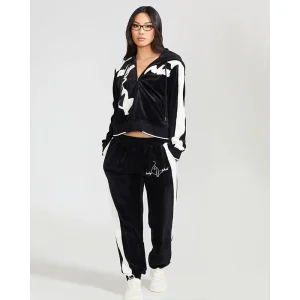 Areena Design <p>Baby Phat Tracksuit delivers coordinated sport styling, streamlined silhouette and comfortable movement, and a versatile look that works for game day, casual outfits, and daily wear.</p> Baby Phat Tracksuit <p>Baby Phat Tracksuit delivers coordinated sport styling, streamlined silhouette and comfortable movement, and a versatile look that works for game day, casual outfits, and daily wear.</p>