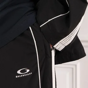 Areena Design <p>Balenciaga Tracksuit delivers coordinated sport styling, streamlined silhouette and comfortable movement, and a versatile look that works for game day, casual outfits, and daily wear.</p> Balenciaga Tracksuit <p>Balenciaga Tracksuit delivers coordinated sport styling, streamlined silhouette and comfortable movement, and a versatile look that works for game day, casual outfits, and daily wear.</p>