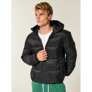 Black Puffer Jacket <p>Black puffer jacket with a sleek everyday look and reliable cold-weather comfort. A versatile staple for commuting, travel, and casual wear.</p>