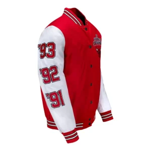 Areena Design <p>Chicago Bulls Varsity Jacket is designed to keep you comfortable and stylish, featuring durable materials and a unique design perfect for any occasion.</p> Chicago Bulls Varsity Jacket <p>Chicago Bulls Varsity Jacket is designed to keep you comfortable and stylish, featuring durable materials and a unique design perfect for any occasion.</p>