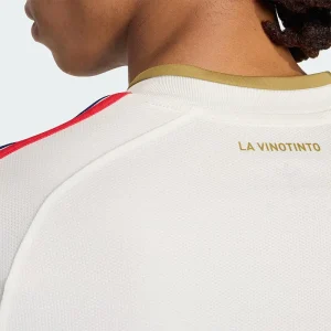 Areena Design <p>A FIFA World Cup Venezuela 2026 away jersey designed with vibrant national details and performance comfort for fans.</p> FIFA World Cup Venezuela 2026 Away Jersey <p>A FIFA World Cup Venezuela 2026 away jersey designed with vibrant national details and performance comfort for fans.</p>