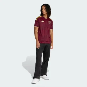 Areena Design <p>A FIFA World Cup Venezuela 2026 home jersey with official team accents and lightweight breathable fabric for fans.</p> FIFA World Cup Venezuela 2026 Home Jersey <p>A FIFA World Cup Venezuela 2026 home jersey with official team accents and lightweight breathable fabric for fans.</p>