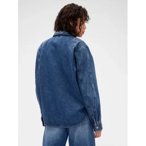 Areena Design <p>GAP x Victoria Beckham Denim Zip Shirt delivers collaboration-inspired style, comfortable everyday wear, and easy outfit versatility.</p> GAP x Victoria Beckham Denim Zip Shirt <p>GAP x Victoria Beckham Denim Zip Shirt delivers collaboration-inspired style, comfortable everyday wear, and easy outfit versatility.</p>