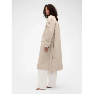 Areena Design <p>GAP x Victoria Beckham Trench Coat delivers collaboration-inspired style, dependable layering comfort, and polished outerwear style.</p> GAP x Victoria Beckham Trench Coat <p>GAP x Victoria Beckham Trench Coat delivers collaboration-inspired style, dependable layering comfort, and polished outerwear style.</p>