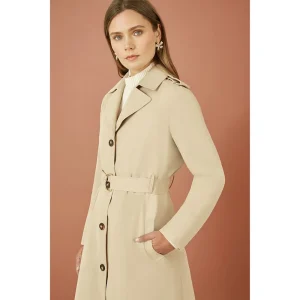 Long Trench Coat <p>Long trench coat with a classic silhouette and effortless seasonal style. A versatile statement layer for polished outfits and everyday wear.</p>