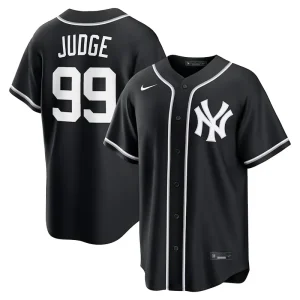 MLB Mens New York Yankees Aaron Judge Nike Black Out Jersey