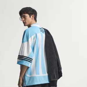 Areena Design <p>A remixed Argentina jersey crafted with artistic design elements and lightweight material for stylish everyday support.</p> Mens Bringback Remixed Argentina Jersey <p>A remixed Argentina jersey crafted with artistic design elements and lightweight material for stylish everyday support.</p>