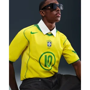 Areena Design <p>Mens Nike Ronaldinho Brazil 2004 Total 90 Reissue Shirt delivers clean casual style, soft everyday comfort, and versatile wear for casual outfits.</p> Mens Nike Ronaldinho Brazil 2004 Total 90 Reissue Shirt <p>Mens Nike Ronaldinho Brazil 2004 Total 90 Reissue Shirt delivers clean casual style, soft everyday comfort, and versatile wear for casual outfits.</p>