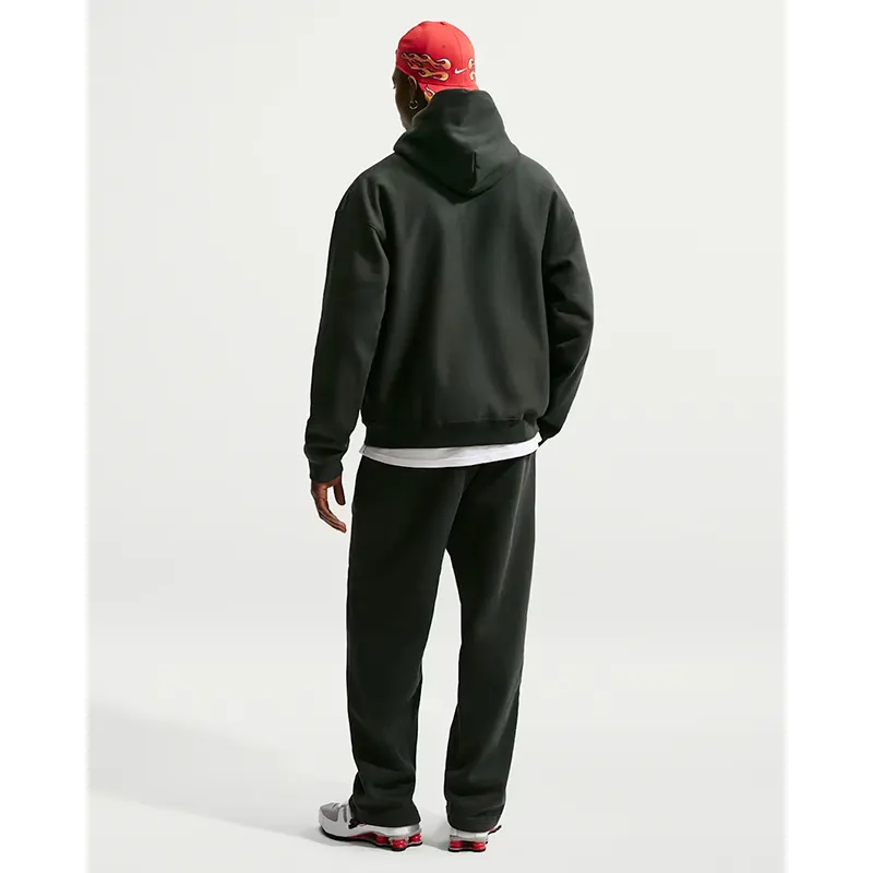 Mens Nike Solo Swoosh Fleece Pullover Hoodie Mens Nike Solo Swoosh Fleece Pullover Hoodie <p>Mens Nike Solo Swoosh Fleece Pullover Hoodie delivers minimal logo styling, soft everyday comfort, and easy everyday versatility.</p>