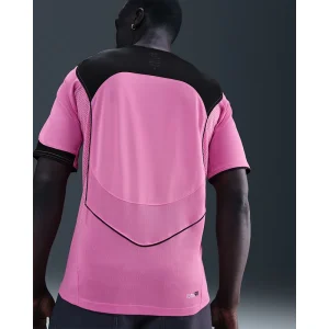 Areena Design <p>Mens Nike Total 90 Pink Dri-FIT Soccer Shirt delivers pink color detailing, a lightweight feel, and sport-inspired everyday comfort.</p> Mens Nike Total 90 Pink Dri-FIT Soccer Shirt <p>Mens Nike Total 90 Pink Dri-FIT Soccer Shirt delivers pink color detailing, a lightweight feel, and sport-inspired everyday comfort.</p>