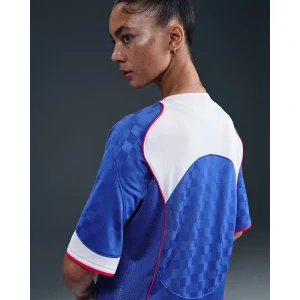 Areena Design <p>Mens Nike Total 90 Royal Blue Dri-FIT Soccer Shirt delivers royal-blue color detailing, a lightweight feel, and sport-inspired everyday comfort.</p> Mens Nike Total 90 Royal Blue Dri-FIT Soccer Shirt <p>Mens Nike Total 90 Royal Blue Dri-FIT Soccer Shirt delivers royal-blue color detailing, a lightweight feel, and sport-inspired everyday comfort.</p>