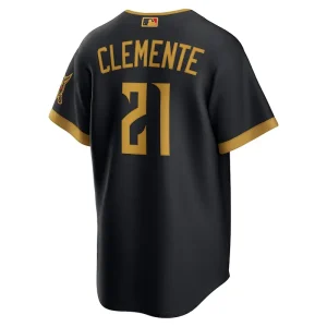 Areena Design <p>Mens Pittsburgh Pirates Roberto Clemente Nike Jersey delivers comfortable fan wear, and team-driven style for game day and everyday outfits.</p> Mens Pittsburgh Pirates Roberto Clemente Nike Jersey <p>Mens Pittsburgh Pirates Roberto Clemente Nike Jersey delivers comfortable fan wear, and team-driven style for game day and everyday outfits.</p>