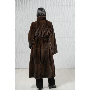 Areena Design <p><strong>Mink Coat</strong>: A luxurious coat made from mink fur, known for its softness and elegant appearance.</p> Mink Coat <p><strong>Mink Coat</strong>: A luxurious coat made from mink fur, known for its softness and elegant appearance.</p>