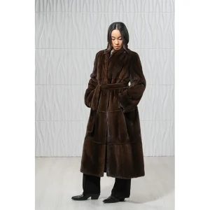 Areena Design <p><strong>Mink Coat</strong>: A luxurious coat made from mink fur, known for its softness and elegant appearance.</p> Mink Coat <p><strong>Mink Coat</strong>: A luxurious coat made from mink fur, known for its softness and elegant appearance.</p>