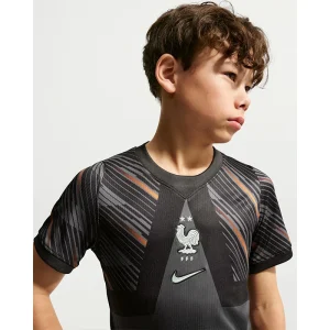 Areena Design <p>Nike FIFA World Cup 2026 France Stadium Goalkeeper Older Kids Dri-FIT Short-Sleeve Jersey delivers goalkeeper-inspired style, a comfortable feel, and easy everyday versatility.</p> Nike FIFA World Cup 2026 France Stadium Goalkeeper Older Kids Dri-FIT Short-Sleeve Jersey <p>Nike FIFA World Cup 2026 France Stadium Goalkeeper Older Kids Dri-FIT Short-Sleeve Jersey delivers goalkeeper-inspired style, a comfortable feel, and easy everyday versatility.</p>