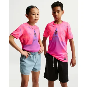 Areena Design <p>Nike FIFA World Cup 2026 France Stadium Goalkeeper Older Kids Dri-FIT Short-Sleeve Jersey delivers goalkeeper-inspired style, a comfortable feel, and easy everyday versatility.</p> Nike FIFA World Cup 2026 France Stadium Goalkeeper Older Kids Dri-FIT Short-Sleeve Jersey <p>Nike FIFA World Cup 2026 France Stadium Goalkeeper Older Kids Dri-FIT Short-Sleeve Jersey delivers goalkeeper-inspired style, a comfortable feel, and easy everyday versatility.</p>