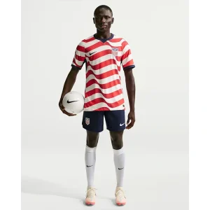 Nike FIFA World Cup USMNT 2026 Match Home Aero-FIT Football Jersey <p>Nike FIFA World Cup USMNT 2026 Match Home Aero-FIT Football Jersey delivers home-inspired team style, a streamlined feel, and athletic everyday comfort.</p>