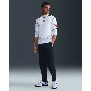 Nike FIFA World Cup USMNT 2004 Total 90 Reissue Football Shirt <p>Nike FIFA World Cup USMNT 2004 Total 90 Reissue Football Shirt delivers retro reissue style, comfortable all-day wear, and easy everyday versatility.</p>