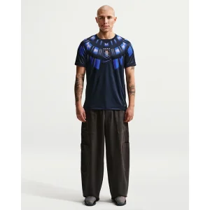 Areena Design <p>Mens Nike Uruguay 2026 Stadium Away Football Shirt delivers bold away styling, a lightweight feel, and sport-inspired everyday comfort.</p> Mens Nike Uruguay 2026 Stadium Away Football Shirt <p>Mens Nike Uruguay 2026 Stadium Away Football Shirt delivers bold away styling, a lightweight feel, and sport-inspired everyday comfort.</p>