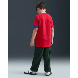 Areena Design <p>Nike Paris Saint-Germain 2025/26 Big Kids Total 90 Soccer Jersey delivers retro sport styling, a lightweight feel, and sport-inspired everyday comfort.</p> Nike Paris Saint-Germain 2025/26 Big Kids Total 90 Soccer Jersey <p>Nike Paris Saint-Germain 2025/26 Big Kids Total 90 Soccer Jersey delivers retro sport styling, a lightweight feel, and sport-inspired everyday comfort.</p>