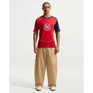 Nike Portugal Total 90 Mens Dri-FIT Soccer Jersey <p>Nike Portugal Total 90 Mens Dri-FIT Soccer Jersey delivers retro Total 90 football style, a lightweight feel, and breathable everyday comfort.</p>