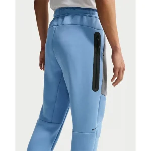 Areena Design <p>Nike Tech Full Tracksuit delivers modern everyday style, coordinated comfort, and sporty everyday versatility.</p> Nike Tech Full Tracksuit <p>Nike Tech Full Tracksuit delivers modern everyday style, coordinated comfort, and sporty everyday versatility.</p>