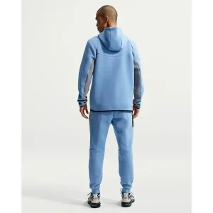 Areena Design <p>Nike Tech Full Tracksuit delivers modern everyday style, coordinated comfort, and sporty everyday versatility.</p> Nike Tech Full Tracksuit <p>Nike Tech Full Tracksuit delivers modern everyday style, coordinated comfort, and sporty everyday versatility.</p>