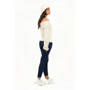 Areena Design <p>Off The Shoulder Sweater delivers relaxed off-shoulder style, soft knit comfort, and daily versatility.</p> Off The Shoulder Sweater <p>Off The Shoulder Sweater delivers relaxed off-shoulder style, soft knit comfort, and daily versatility.</p>