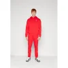 Areena Design <p>Nike Tech Full Tracksuit delivers modern everyday style, coordinated comfort, and sporty everyday versatility.</p> Red Nike Tracksuit <p>Nike Tech Full Tracksuit delivers modern everyday style, coordinated comfort, and sporty everyday versatility.</p>