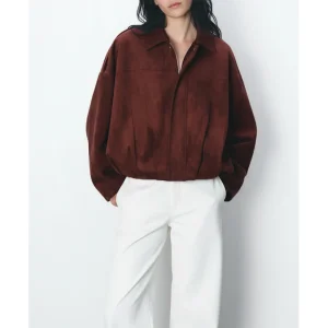 Suede Bomber Jacket Women <p>Women's suede bomber jacket with a soft touch and refined casual style. A polished outer layer that brings texture and warmth to everyday looks.</p>