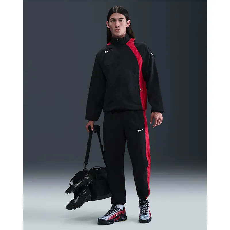 Untitled-1 Nike Mens Total 90 Repel Soccer Track Jacket <p>Nike Mens Total 90 Repel Soccer Track Jacket delivers weather-ready coverage in a versatile track jacket built for men fans, training days, and casual wear.</p>