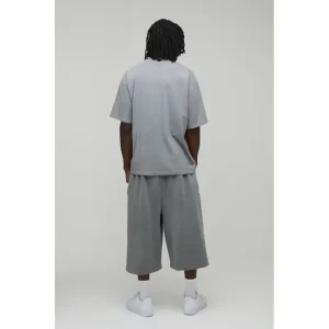 Mens boohooMAN Tall Basic Jersey Jort <p>A mens boohooMAN tall basic jersey jort with simple design and relaxed comfortable fit.</p>