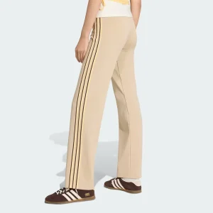 Areena Design Womens Adidas slouchy straight leg pants with relaxed fit and comfortable fabric for casual wear. Womens adidas Slouchy Straight Leg Pants Womens Adidas slouchy straight leg pants with relaxed fit and comfortable fabric for casual wear.