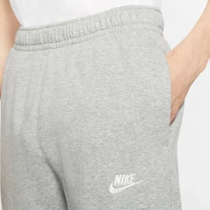 Nike Mens Sportswear Club Fleece Pants <p>Nike Mens Sportswear Club Fleece Pants delivers sport-inspired style, warm comfort, and easy everyday wear.</p>
