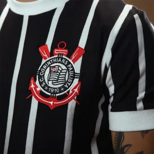 Camiseta Corinthians <p>A Camiseta Corinthians jersey featuring iconic club design and lightweight breathable material for fans.</p>