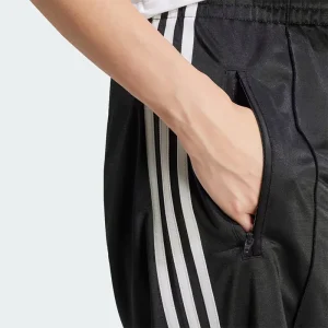 Areena Design <p>An Adidas Womens Adicolor Classic Firebird loose track pant with relaxed fit and timeless design.</p> Adidas Womens Adicolor Classic Firebird Loose Track Pants <p>An Adidas Womens Adicolor Classic Firebird loose track pant with relaxed fit and timeless design.</p>