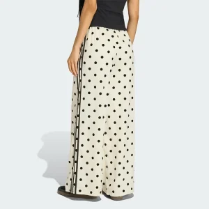 Areena Design <p>Womens Adidas satin polka dot wide leg pant with stylish print and smooth comfortable fabric.</p> Womens Adidas Satin Polka dots Wide Leg Pant <p>Womens Adidas satin polka dot wide leg pant with stylish print and smooth comfortable fabric.</p>