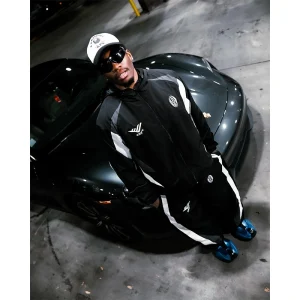 Areena Design <p>Vier Tracksuit delivers coordinated sport styling, streamlined silhouette and comfortable movement, and a versatile look that works for game day, casual outfits, and daily wear.</p> Vier Tracksuit <p>Vier Tracksuit delivers coordinated sport styling, streamlined silhouette and comfortable movement, and a versatile look that works for game day, casual outfits, and daily wear.</p>