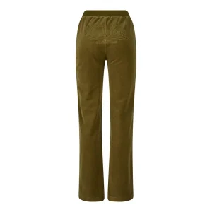 Areena Design <p>Von Dutch Tracksuit delivers modern everyday style, coordinated comfort, and sporty everyday versatility.</p> Von Dutch Tracksuit <p>Von Dutch Tracksuit delivers modern everyday style, coordinated comfort, and sporty everyday versatility.</p>