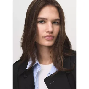 Women's Classic Trench Coat <p>The <strong>Women's Classic Trench Coat</strong> offers timeless elegance with a polished, versatile design. Featuring a refined silhouette and everyday comfort, it layers effortlessly over both casual and dressy outfits, making it a must-have outerwear staple for any season.</p>