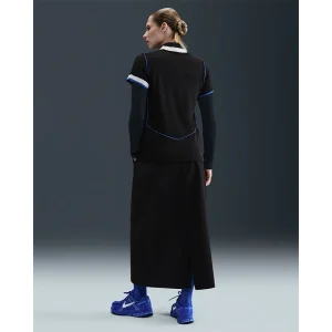 Areena Design <p>Womens Nike Chelsea F.C. 2025/26 ADV Total 90 Football Shirt delivers clean casual style, soft everyday comfort, and versatile wear for casual outfits.</p> Womens Nike Chelsea F.C. 2025/26 ADV Total 90 Football Shirt <p>Womens Nike Chelsea F.C. 2025/26 ADV Total 90 Football Shirt delivers clean casual style, soft everyday comfort, and versatile wear for casual outfits.</p>