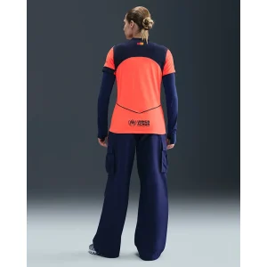 Areena Design <p>Womens Nike F.C. Barcelona 2025/26 Dri-FIT Total 90 Shirt delivers clean casual style, soft everyday comfort, and versatile wear for casual outfits.</p> Womens Nike F.C. Barcelona 2025/26 Dri-FIT Total 90 Shirt <p>Womens Nike F.C. Barcelona 2025/26 Dri-FIT Total 90 Shirt delivers clean casual style, soft everyday comfort, and versatile wear for casual outfits.</p>