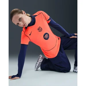 Areena Design <p>Womens Nike F.C. Barcelona 2025/26 Dri-FIT Total 90 Shirt delivers clean casual style, soft everyday comfort, and versatile wear for casual outfits.</p> Womens Nike F.C. Barcelona 2025/26 Dri-FIT Total 90 Shirt <p>Womens Nike F.C. Barcelona 2025/26 Dri-FIT Total 90 Shirt delivers clean casual style, soft everyday comfort, and versatile wear for casual outfits.</p>