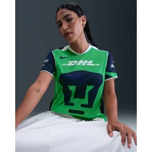 Areena Design <p>Womens Nike Pumas UNAM 2025/26 Total 90 Soccer Jersey delivers retro sport styling, a lightweight feel, and sport-inspired everyday comfort.</p> Womens Nike Pumas UNAM 2025/26 Total 90 Soccer Jersey <p>Womens Nike Pumas UNAM 2025/26 Total 90 Soccer Jersey delivers retro sport styling, a lightweight feel, and sport-inspired everyday comfort.</p>