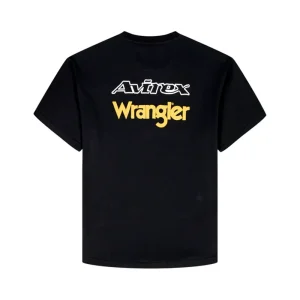 Areena Design <p>AVIREX X WRANGLER TEE delivers graphic streetwear character with collaboration-inspired branding, easy graphic styling, making it a standout choice for casual outfits and everyday rotation.</p> AVIREX X WRANGLER TEE <p>AVIREX X WRANGLER TEE delivers graphic streetwear character with collaboration-inspired branding, easy graphic styling, making it a standout choice for casual outfits and everyday rotation.</p>