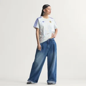 Areena Design <p>Adidas Argentina Originals Dress brings sports and fanwear styling to a comfortable dress made for game days, fan events, training-inspired outfits, and casual weekends. Easy to style and strong for casual, fan, and streetwear outfits.</p> Adidas Argentina Originals Dress <p>Adidas Argentina Originals Dress brings sports and fanwear styling to a comfortable dress made for game days, fan events, training-inspired outfits, and casual weekends. Easy to style and strong for casual, fan, and streetwear outfits.</p>